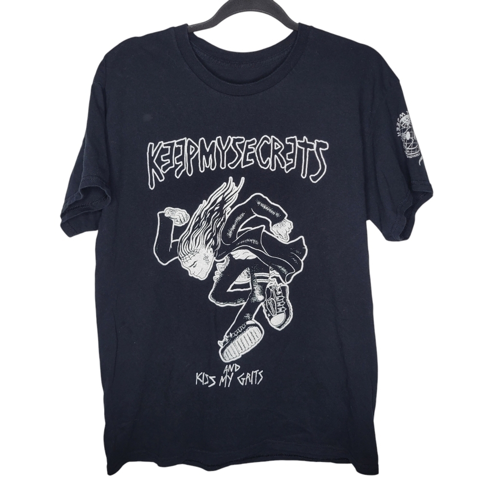 Keep My Secrets Pop Band Double Sided Band Graphic T-Shirt in Black Size Large